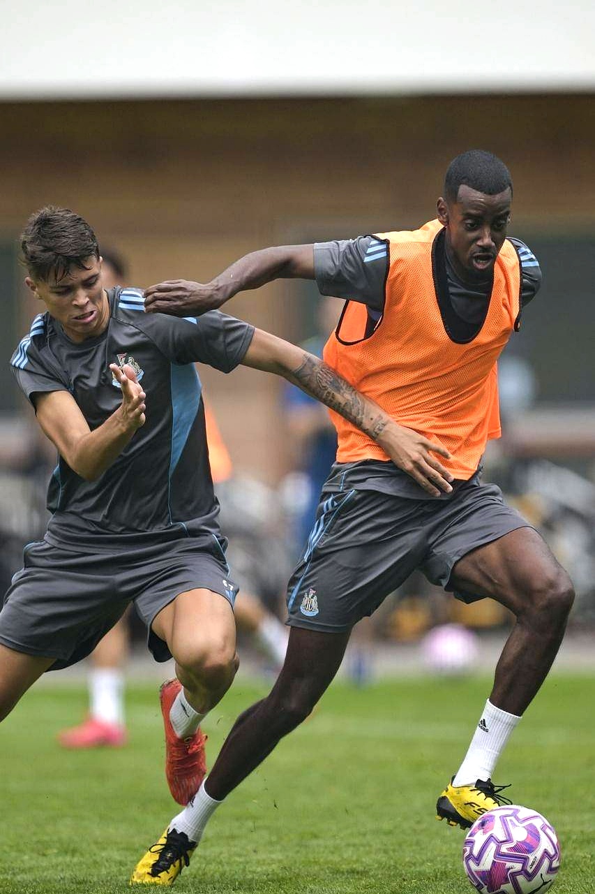 沙特鲁尔联击败纽卡斯尔联,豪取三分 沙特鲁尔联击败纽卡斯尔联,豪取三分