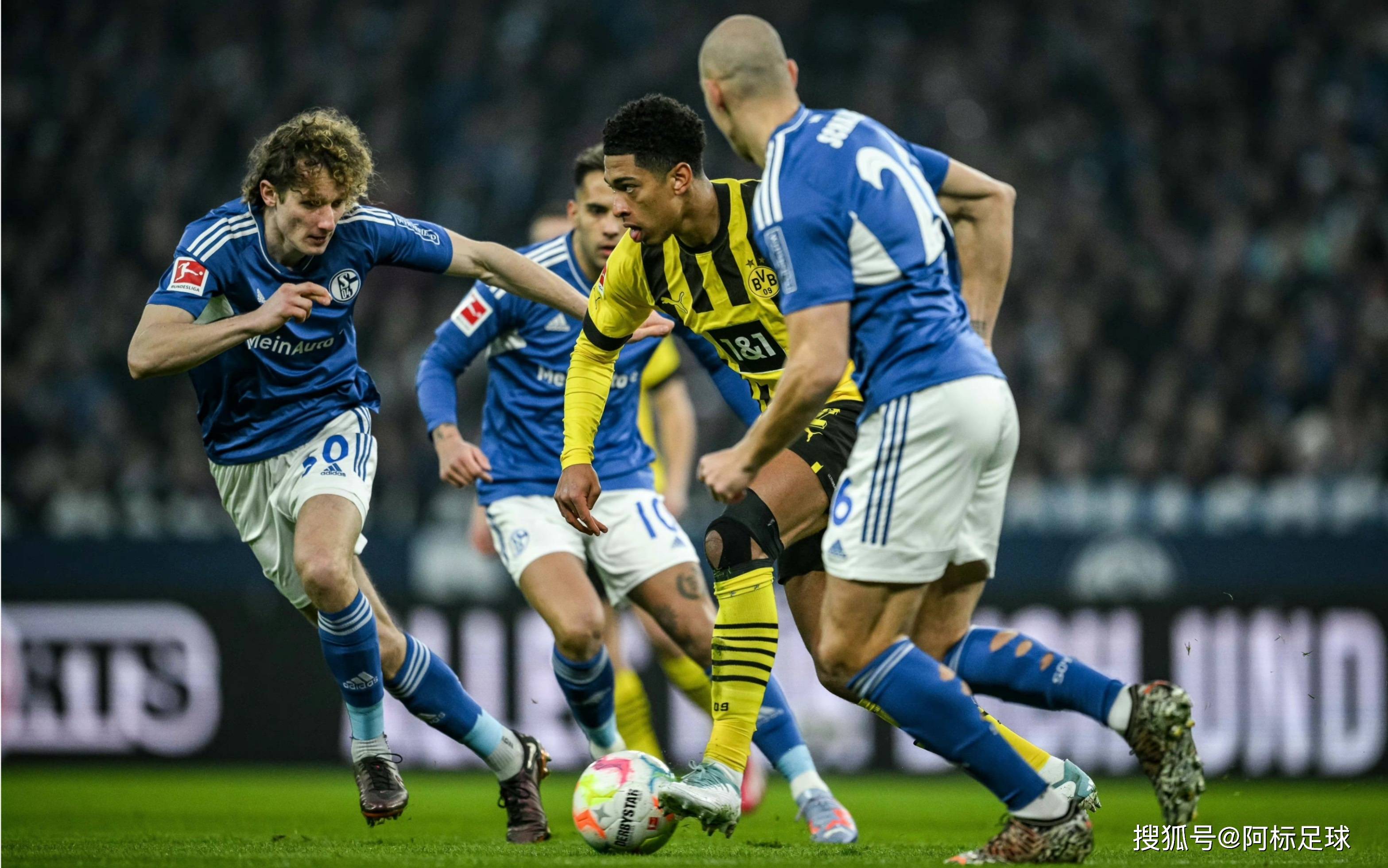 包含德甲比赛激烈角逐，一场进球纷纷的比赛的词条