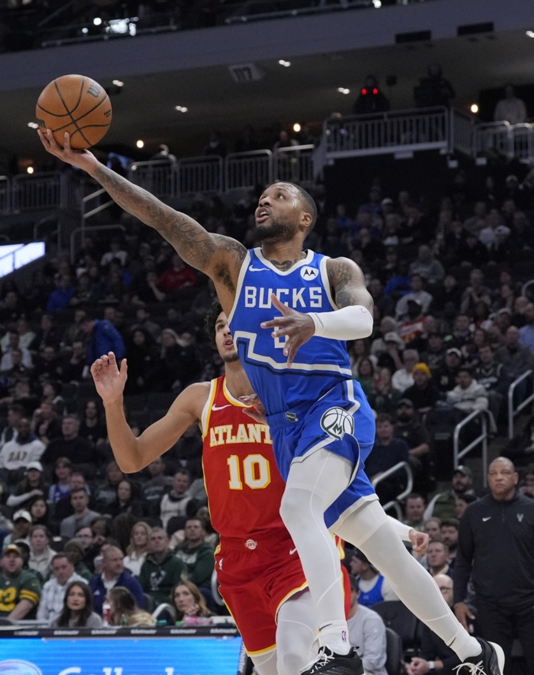 关于雄鹿力克老鹰，字母哥全面发挥成为全场焦点的信息