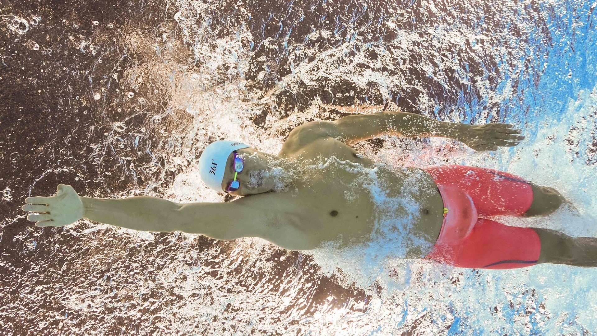 跨界传奇，迪亚斯F1揭幕战威尔士单节式接管，诠释赛场统治力新维度